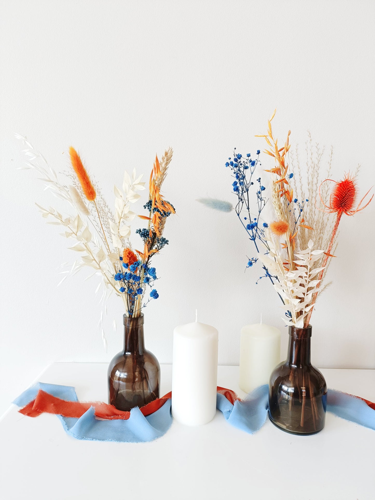 boho centerpiece, dried flower decor, wedding table flowers, rustic floral arrangement, bohemian flower vase, minimalist floral styling, pampas grass arrangement, dried floral bouquet, neutral home decor, aesthetic flower setup, vintage flower display, farmhouse flower decor, pastel dried flowers, blush wedding centerpiece, romantic floral arrangement, natural dried bouquet, table wedding flowers, soft floral centerpiece, eco-friendly wedding flowers, preserved flower display