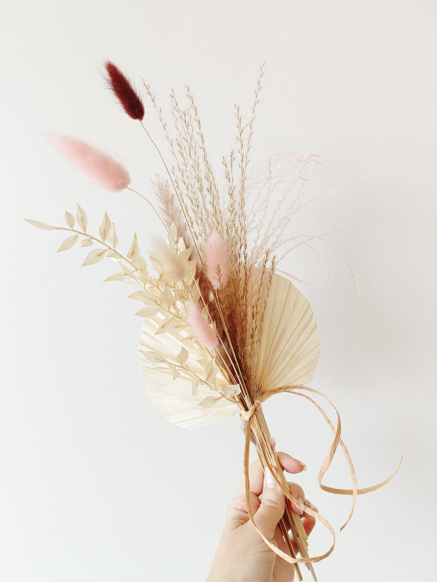 wedding table decor, event table styling, elegant centerpiece, floral arrangement, table setting, rustic wedding, boho table decor, vintage table setup, romantic tablescape, minimalist wedding decor, luxury event design, dried flower centerpiece, soft color palette, aesthetic table arrangement, candlelit dinner, natural wedding decor, modern table styling, cozy reception setup, timeless elegance, pastel wedding theme, chic tablescape, organic table decor, sophisticated floral design, intimate wedding setup