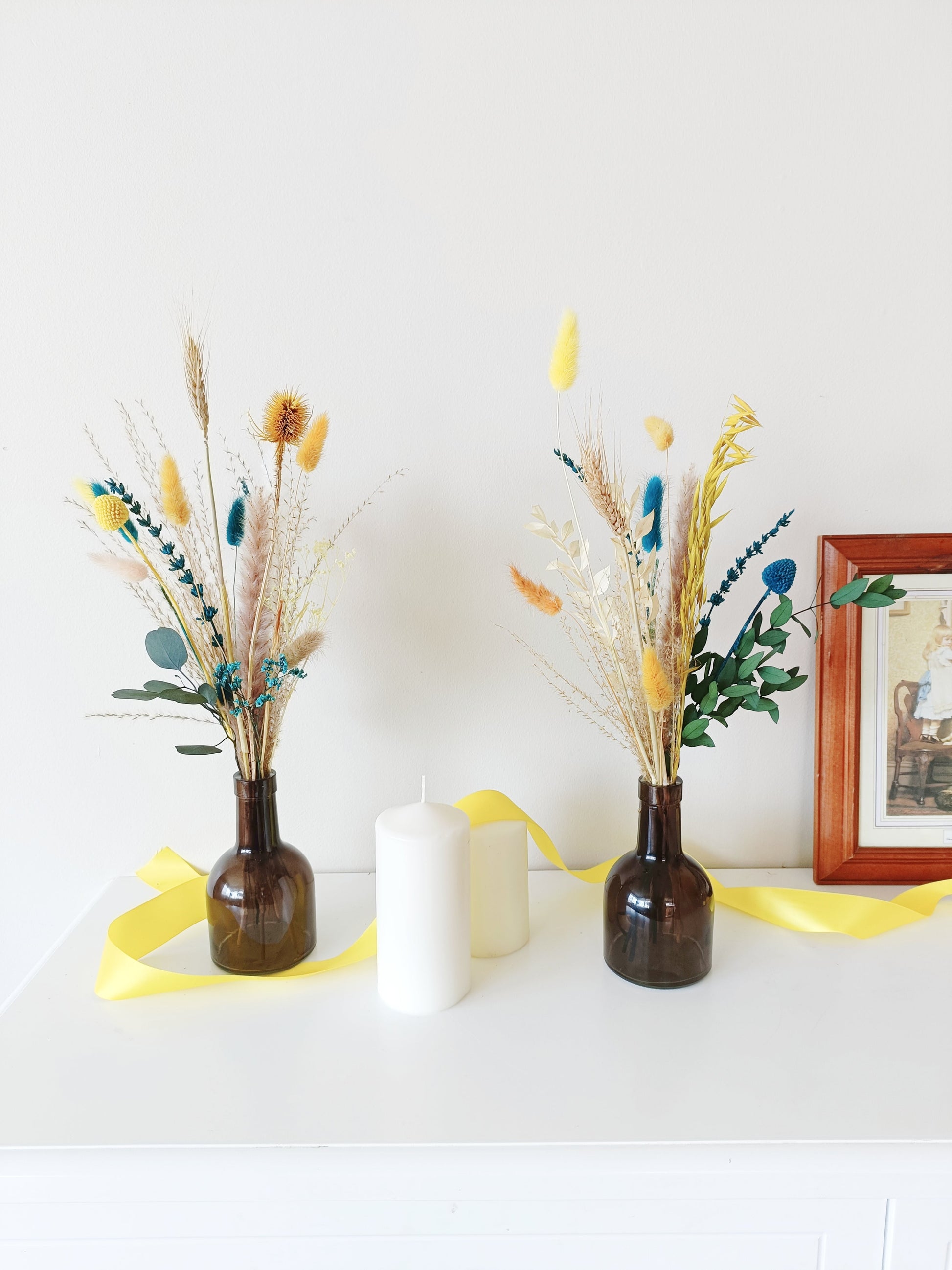 boho centerpiece, dried flower decor, wedding table flowers, rustic floral arrangement, bohemian flower vase, minimalist floral styling, pampas grass arrangement, dried floral bouquet, neutral home decor, aesthetic flower setup, vintage flower display, farmhouse flower decor, pastel dried flowers, blush wedding centerpiece, romantic floral arrangement, natural dried bouquet, table wedding flowers, soft floral centerpiece, eco-friendly wedding flowers, preserved flower display, rustic wedding decor