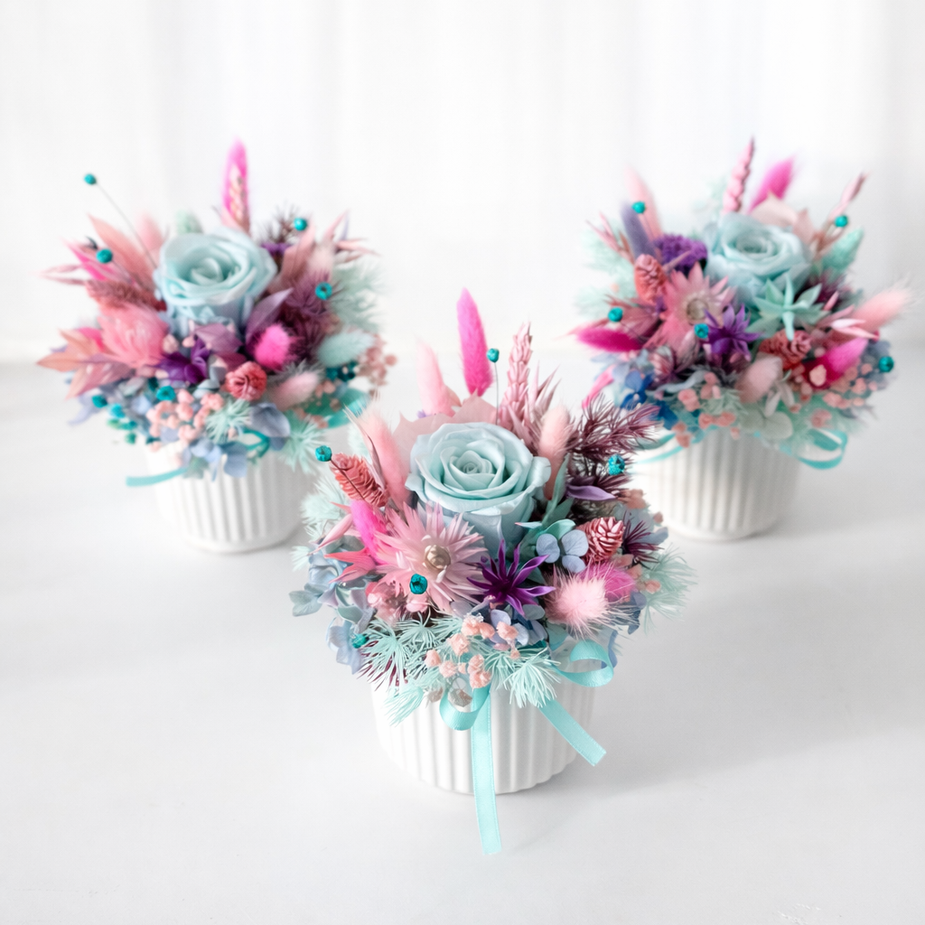 Dried floral arrangements for home decor and gifting