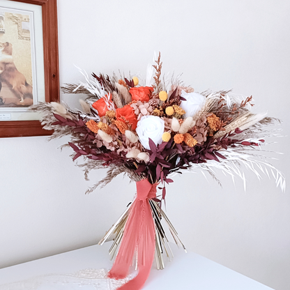 Rust bridal bouquet, terracotta wedding flowers, bridal bouquet in burgundy, Burgundy boho bridal bouquet arrangement, Wedding bouquet, dried bouquet. Dried floral arrangement, Dried everlasting bouquet