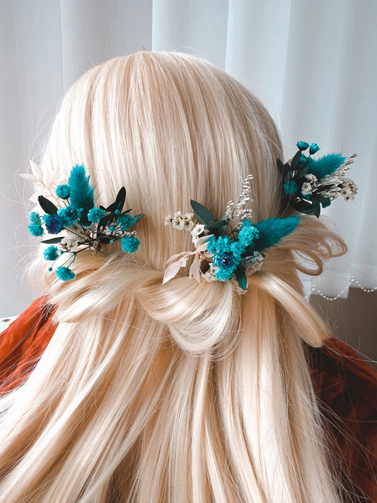 Dried Flower Hair Pins – Teal & White Preserved Floral Set