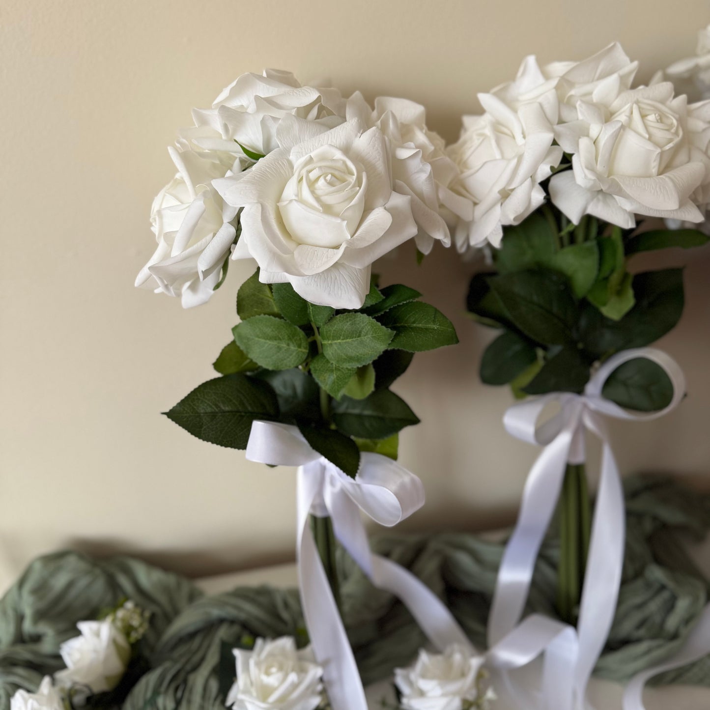 White Silk Rose Bridal Bouquet, Classic Modern Real-Touch Reflex Roses
