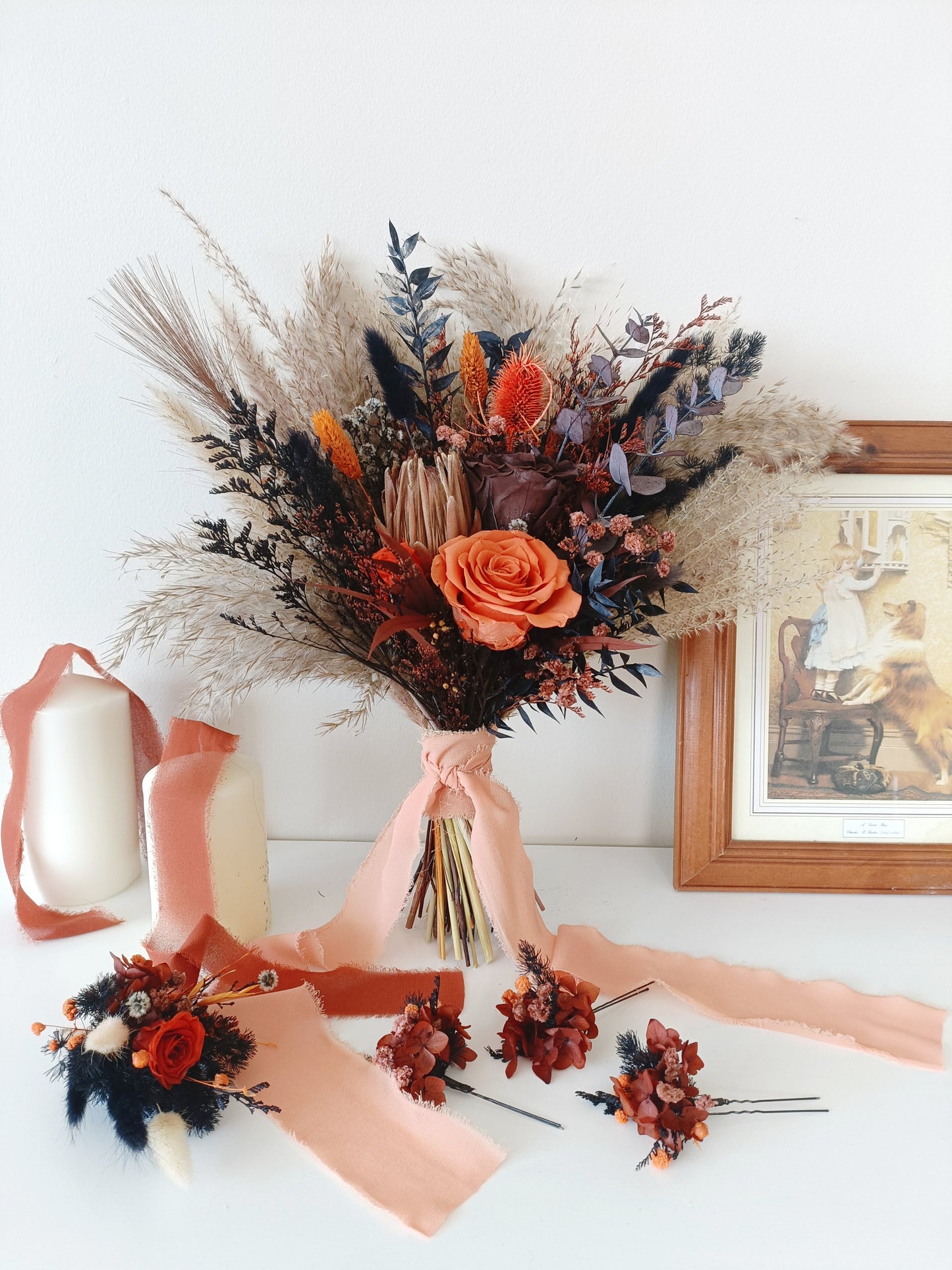 moody Dried flower bouquet