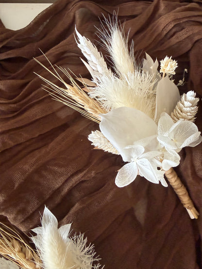 Rustic Ivory Wedding Boutonniere