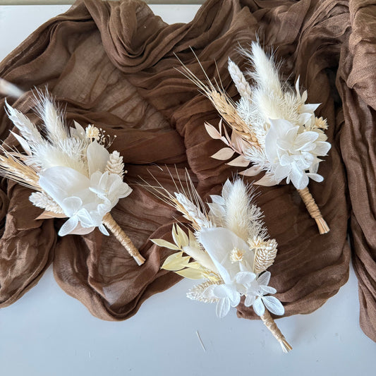 Ivory boho boutonniere with dried flowers, pampas grass and preserved botanicals