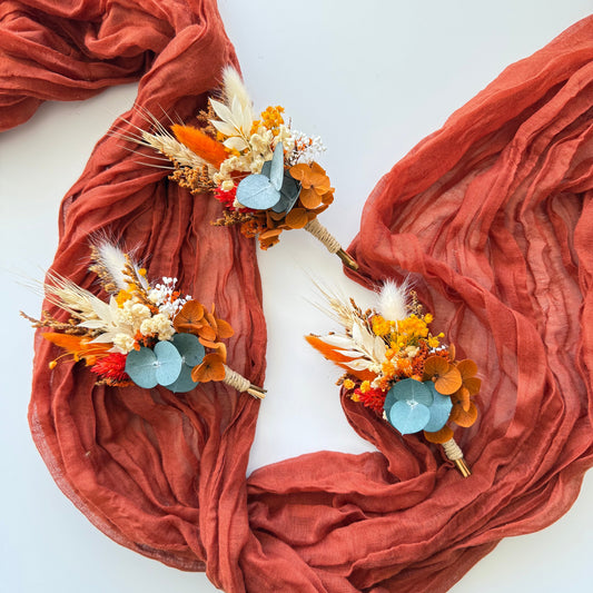 Rust+Terracott+burnt orange+eucalyptus leaf boutonniere, Autumn wedding boutonniere, Wedding boutonniere, groomsmen boho boutonniere