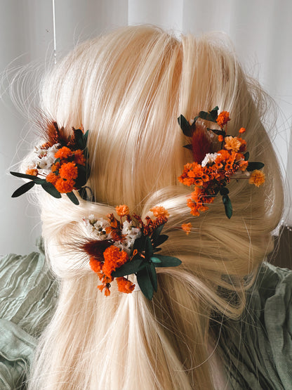 oho wedding hair pins with burnt orange dried flowers and greenery – handmade bridal accessories