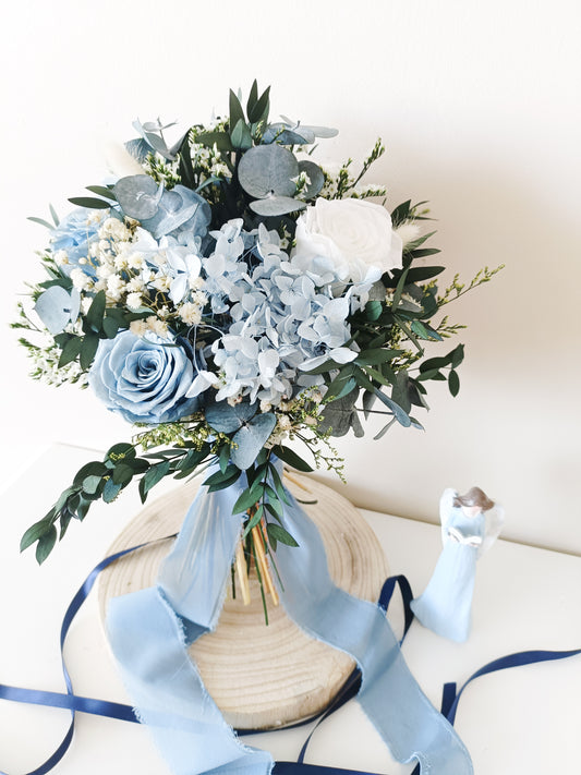 rustic pastel blue bouquet in soft blue hues with preserved hydrangea and rose – a long-lasting gift for brides, anniversaries, or keepsake floral decor.