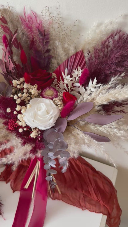 ivory-and-burgundy-bouquet-dried