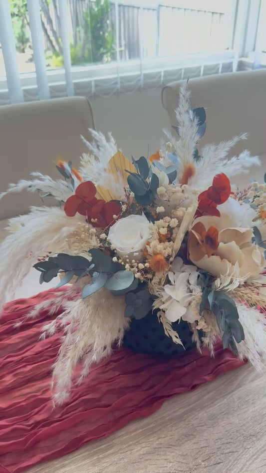 Dried Floral Arrangement in Neutral Tones