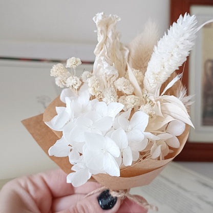 Mini Dried Flower Favors - Rustic White Mini Bouquet