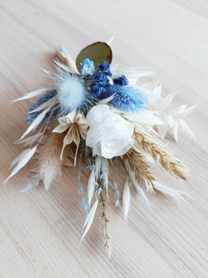 blue flower boutonniere, wedding blue boutonniere, blue groom boutonniere, rustic blue boutonniere, boho boutonniere, floral boutonniere, preserved flower boutonniere, everlasting boutonniere, blue groomsmen boutonniere, groom’s floral pin,  blue rustic wedding boutonniere, bohemian boutonniere, white boutonniere, boutonniere for suit, natural flower boutonniere, handmade boutonniere, boutonniere with preserved flowers, elegant boutonniere, boutonniere set