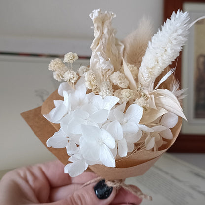 Mini Dried Flower Favors - Rustic White Mini Bouquet