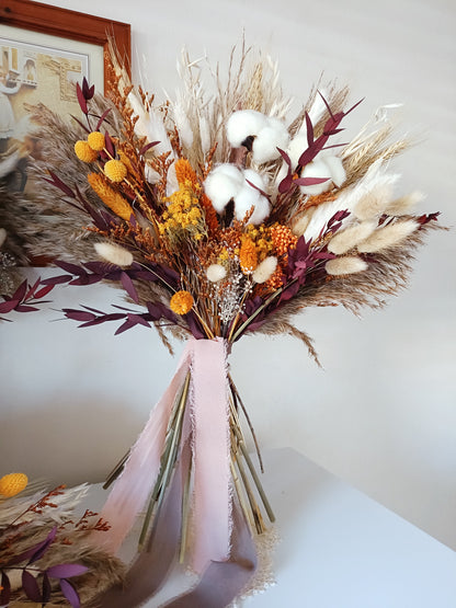 Rust bridal bouquet, terracotta wedding flowers, bridal bouquet in burgundy, Burgundy boho bridal bouquet arrangement, Wedding bouquet, dried bouquet. Dried floral arrangement, Dried everlasting bouquet